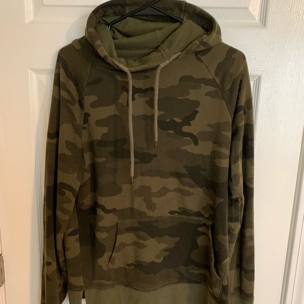 Express, Medium, Camo - image 1